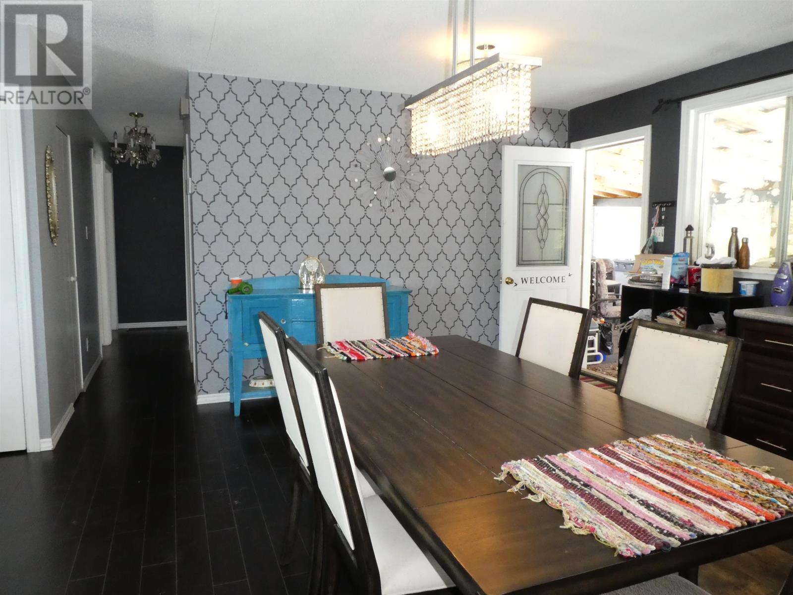 423 Birch CRES - 13