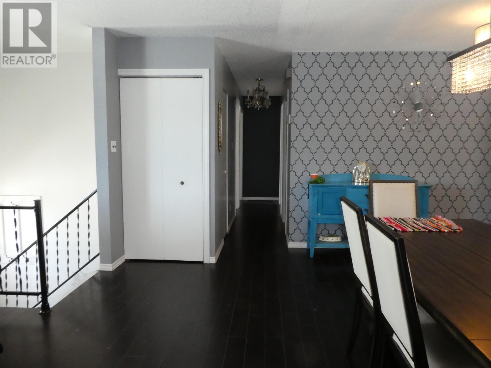 423 Birch CRES - 22