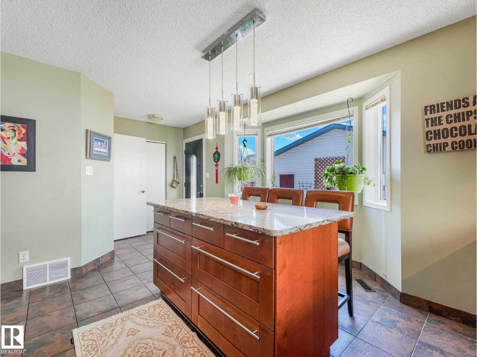 16228 55A ST NW - 33
