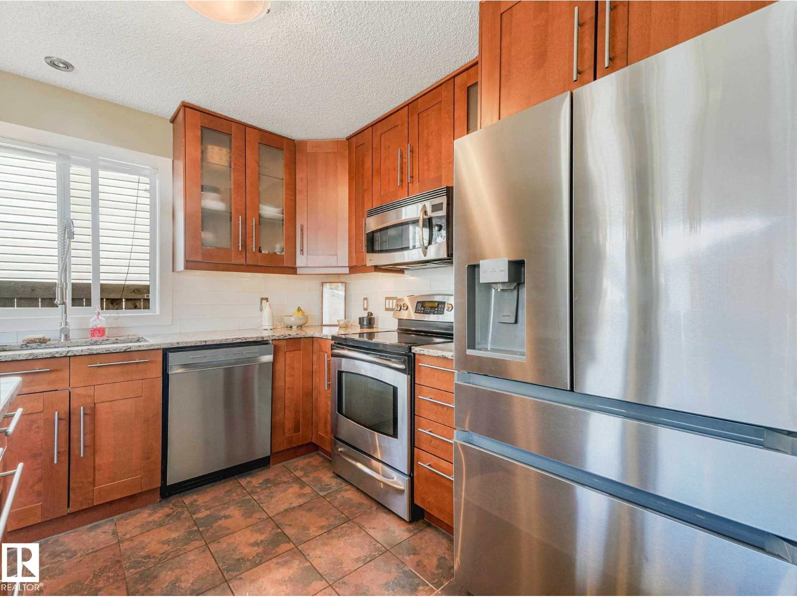 16228 55A ST NW - 34
