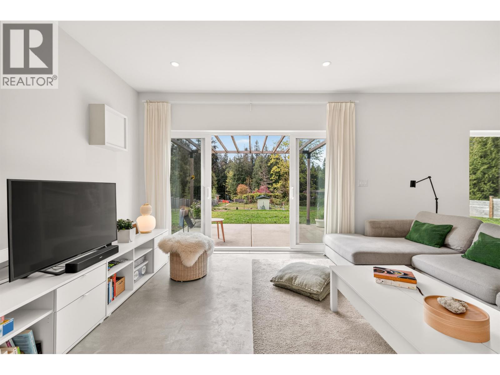 3477 SPRUCE ROAD, Roberts Creek