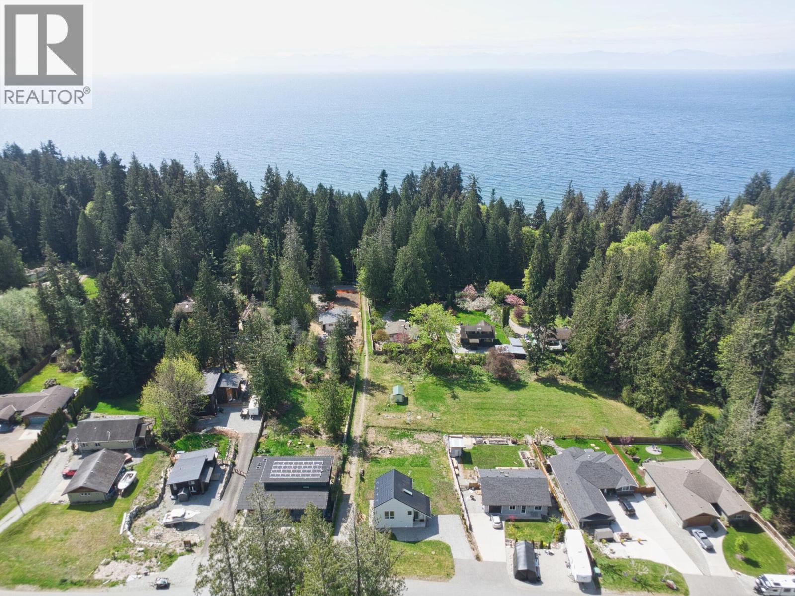 3477 SPRUCE ROAD, Roberts Creek