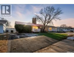 1317 Hochelaga Street W, Moose Jaw, SK S6H6C3 Photo 15