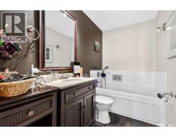 1317 Hochelaga Street W, Moose Jaw, SK S6H6C3 Photo 20
