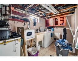 1317 Hochelaga Street W, Moose Jaw, SK S6H6C3 Photo 33