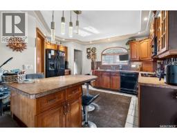 1317 Hochelaga Street W, Moose Jaw, SK S6H6C3 Photo 36