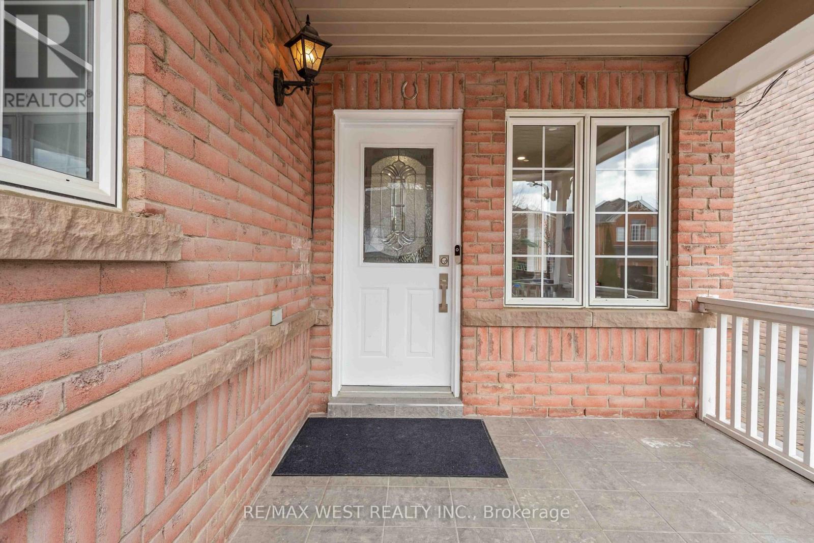 23 GLORIA CRESCENT - Image 2