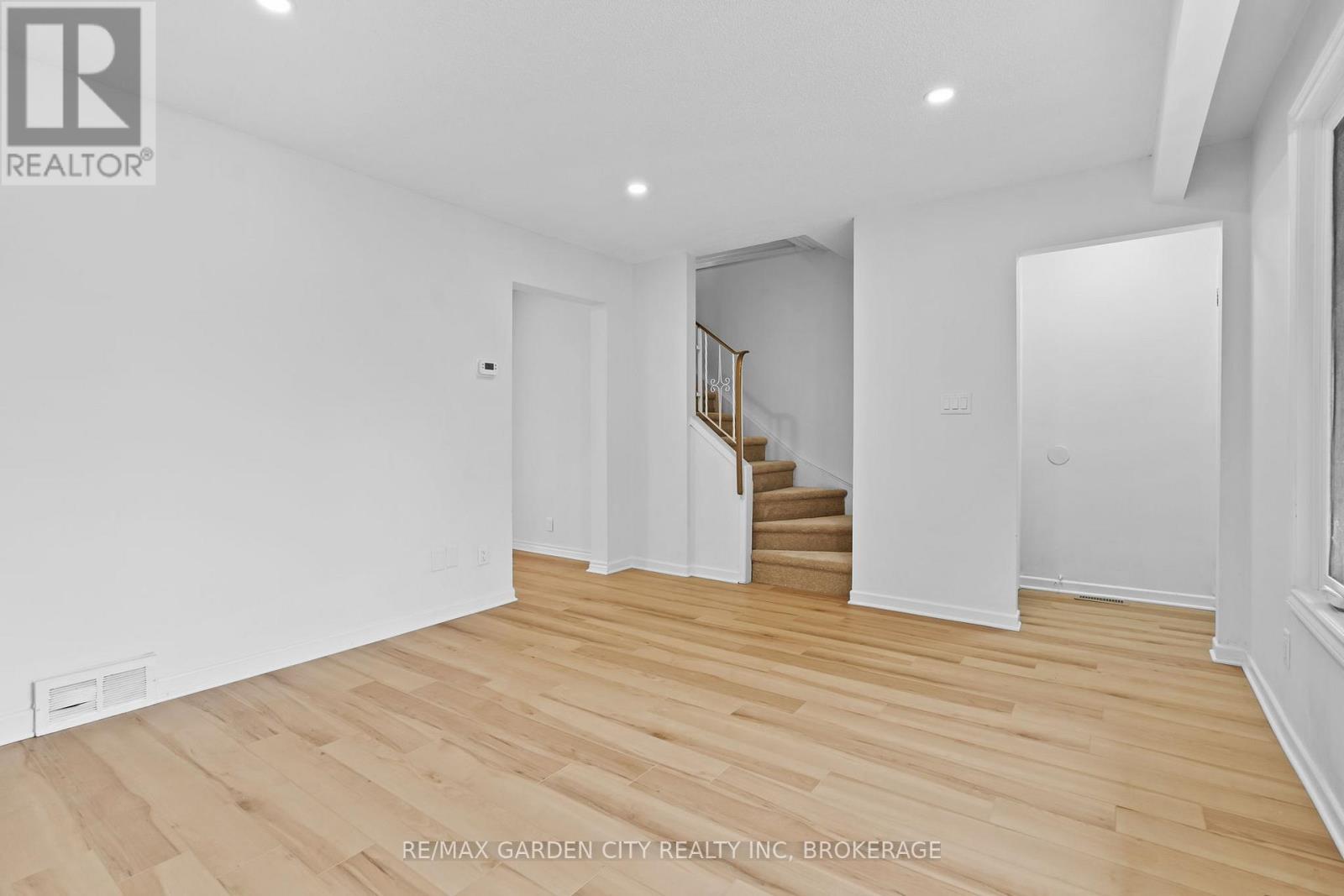 94 TUPPER DRIVE - 4