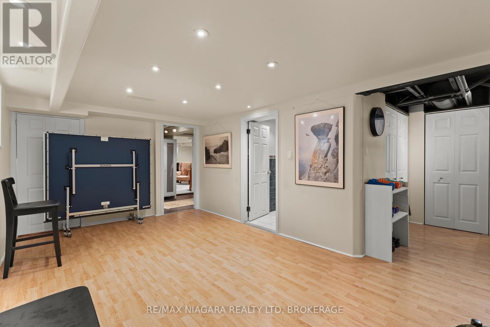 123 SOUTH DRIVE - 32