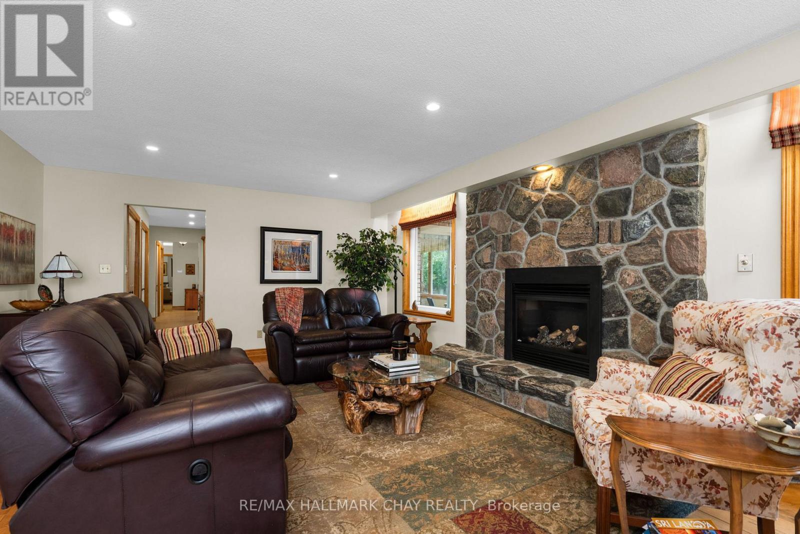 1838 CARRIAGE COURT - 7