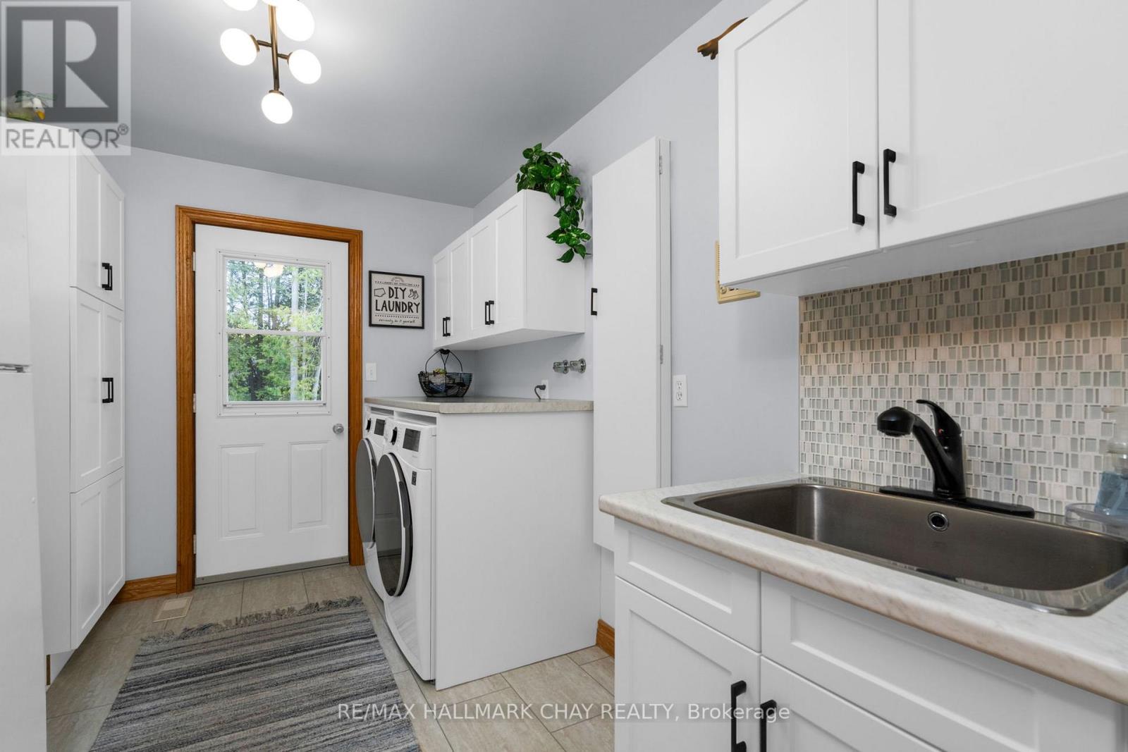 1838 CARRIAGE COURT - 12
