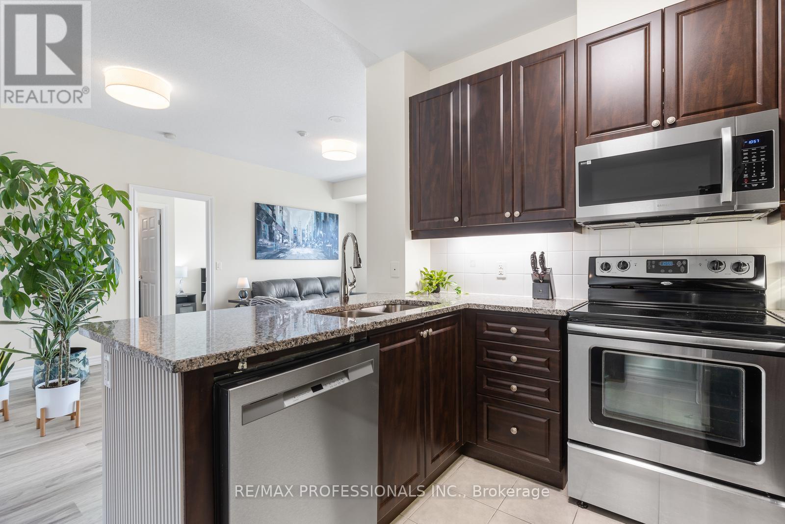 #801 1135 ROYAL YORK ROAD - 7