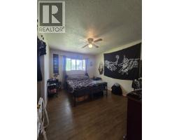 Kitchen - 777 Mclean Street, Quesnel, BC V2J2P8 Photo 11