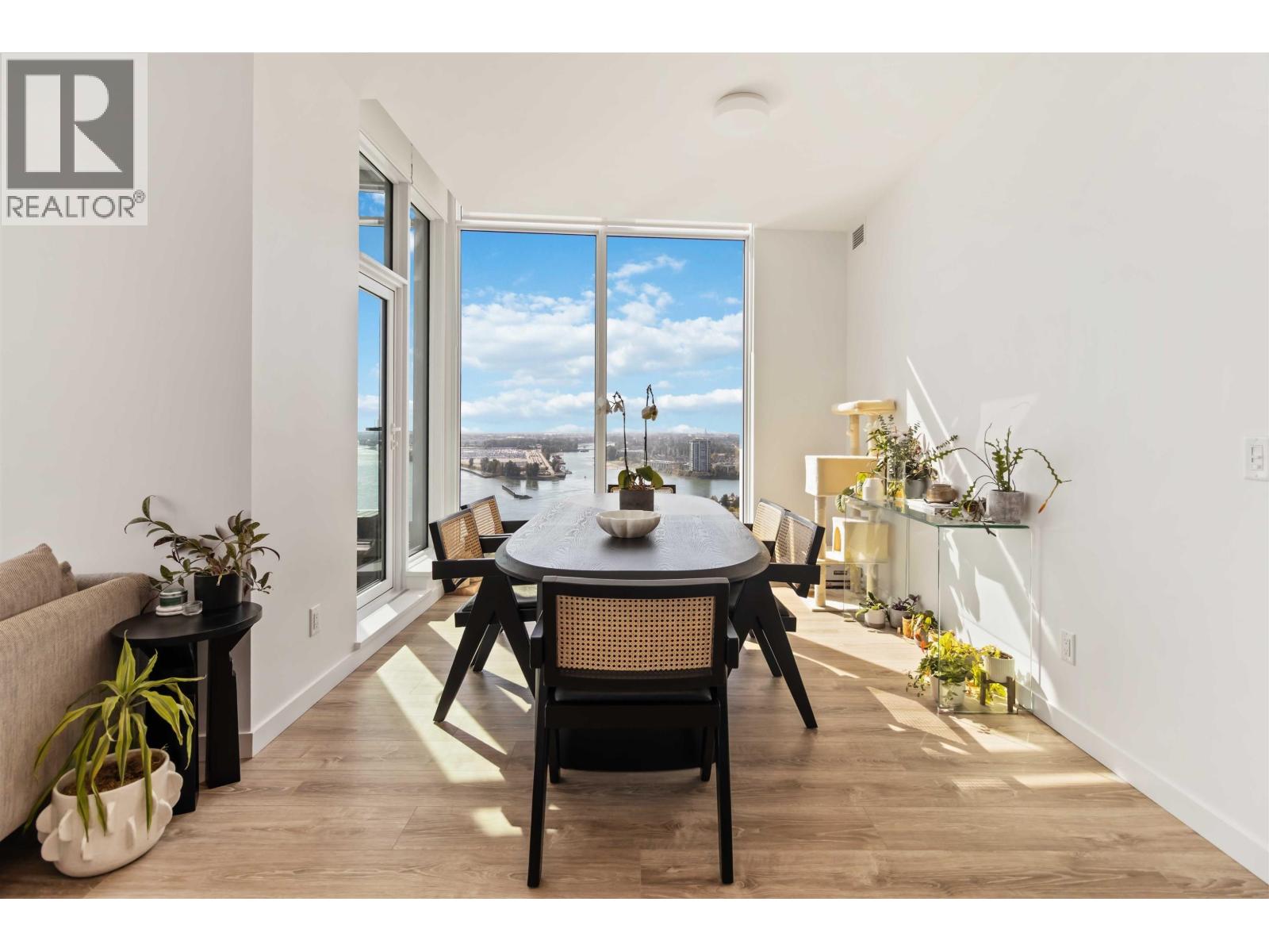 2508 680 QUAYSIDE DRIVE, New Westminster