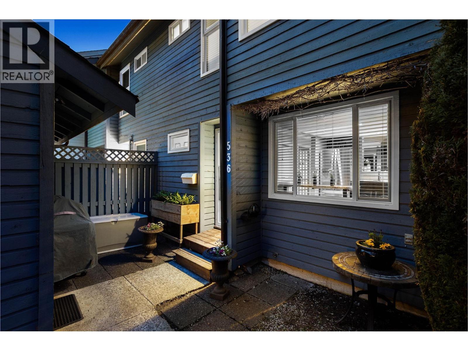 536 LEHMAN PLACE, Port Moody