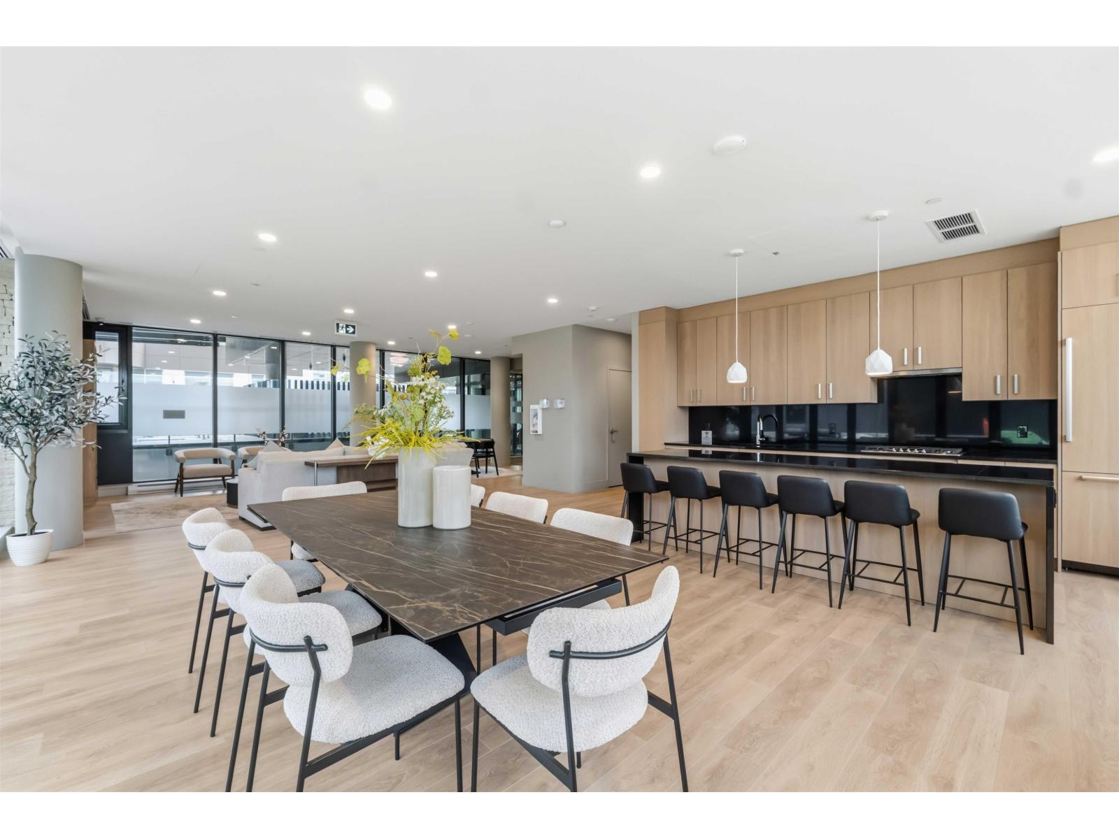2406 1588 JOHNSTON ROAD, Surrey