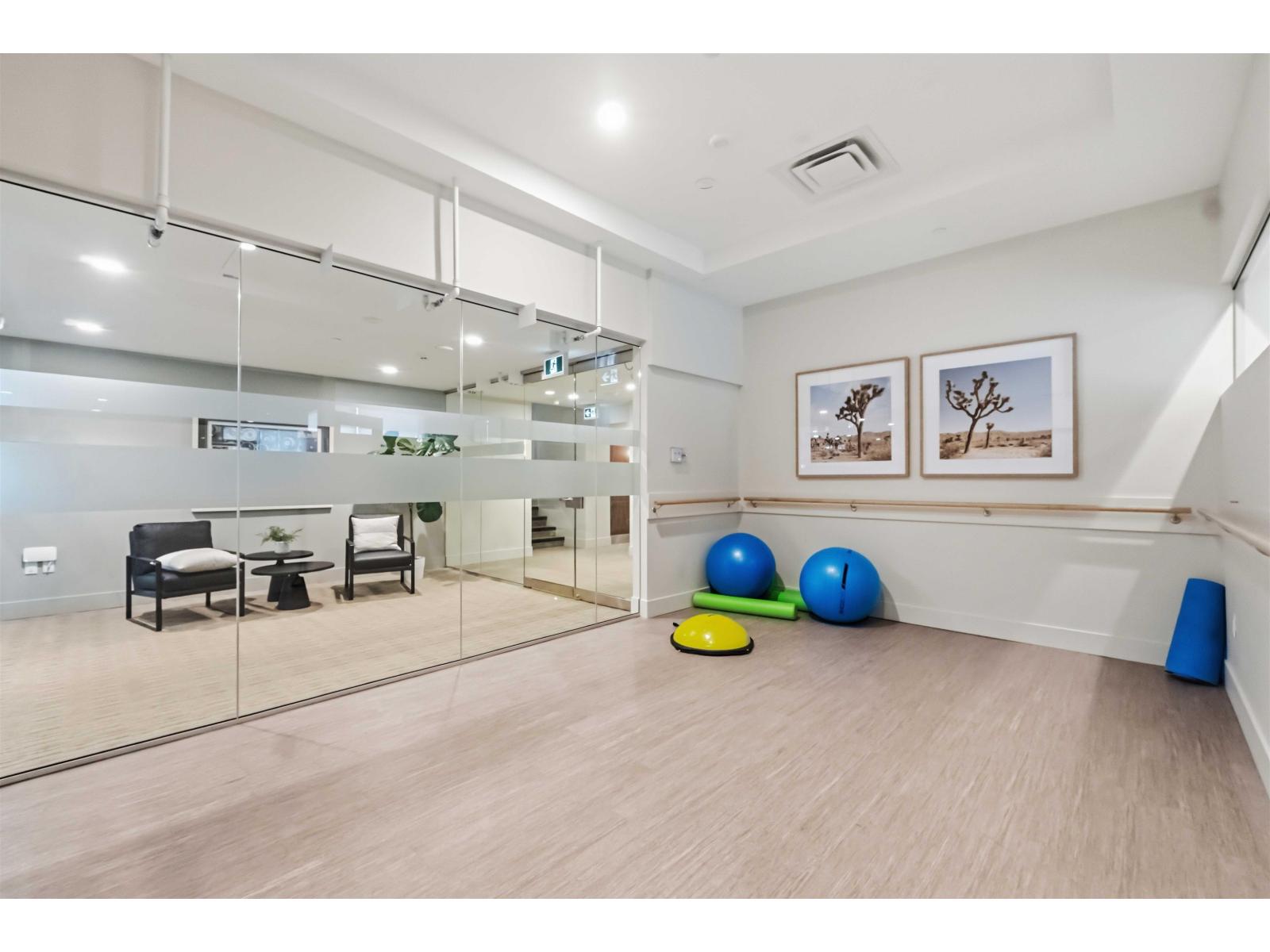 2406 1588 JOHNSTON ROAD, Surrey