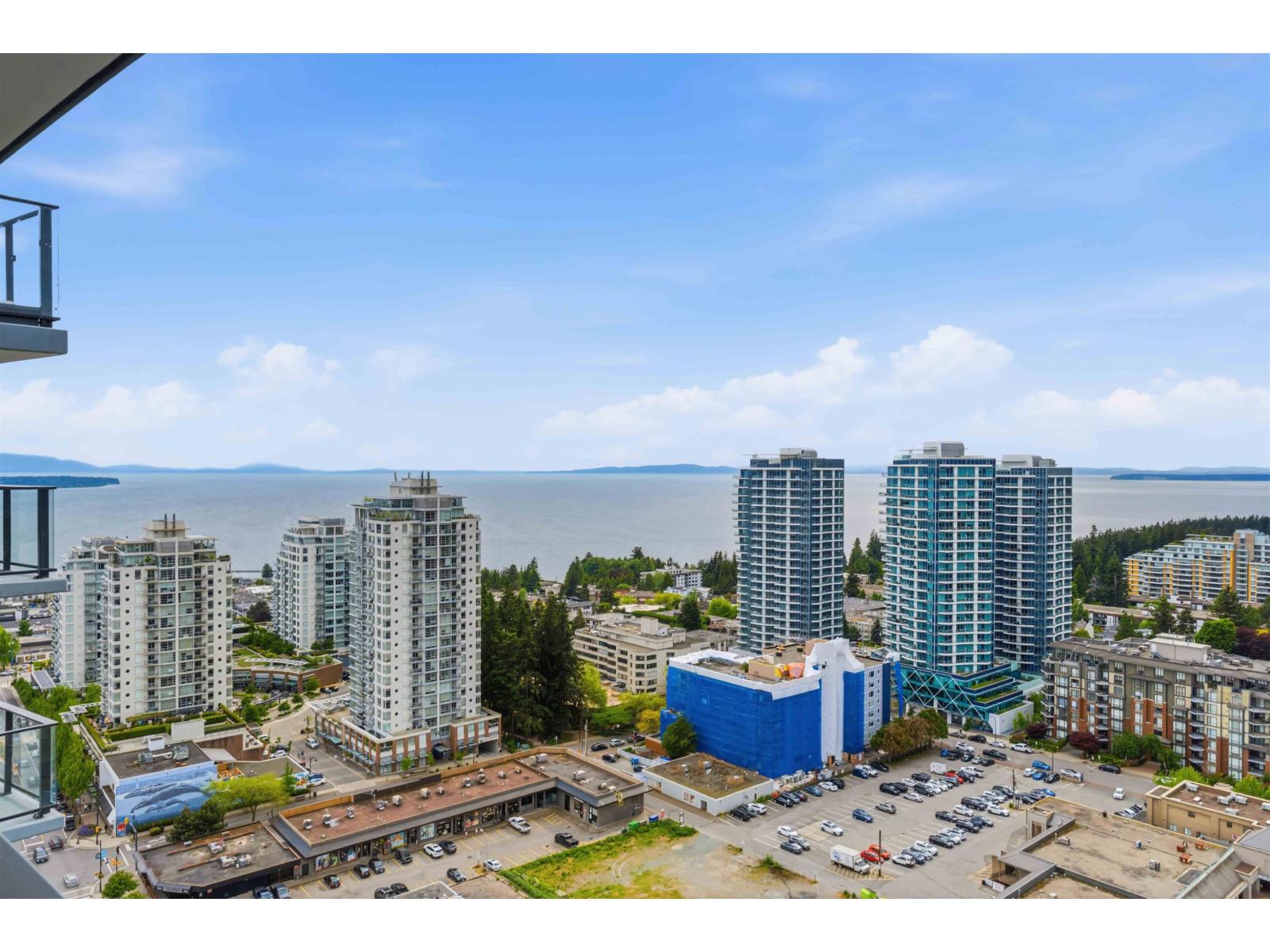 2406 1588 JOHNSTON ROAD, Surrey