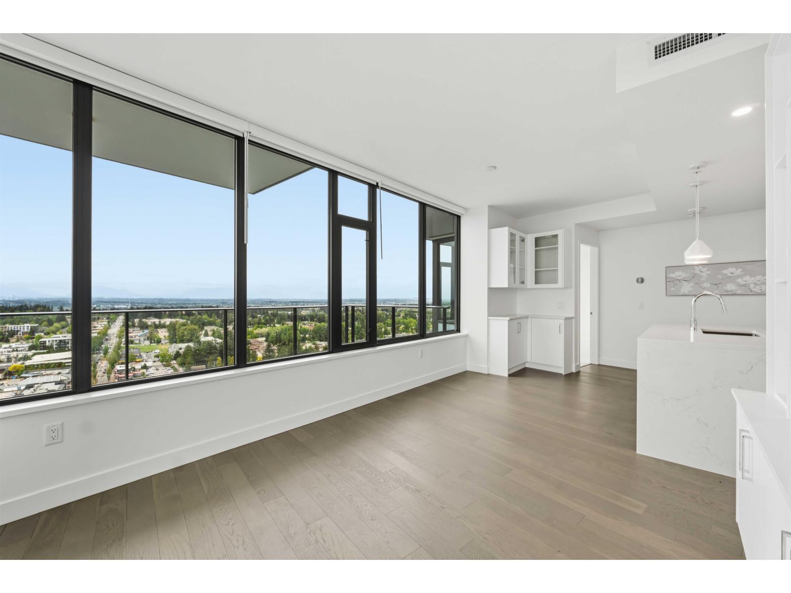 2406 1588 JOHNSTON ROAD, Surrey