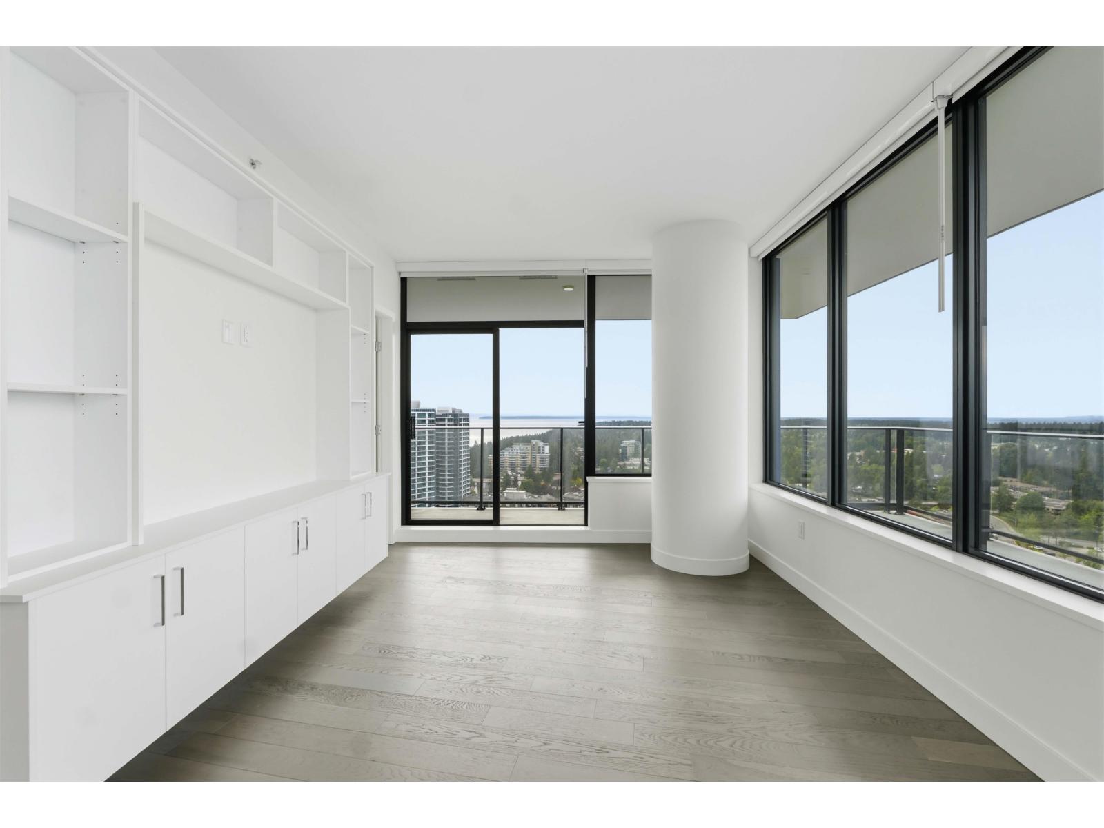 2406 1588 JOHNSTON ROAD, Surrey