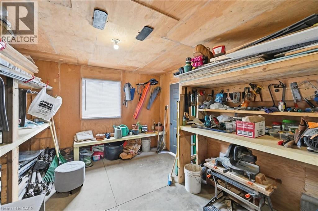 41 TANGLEWOOD Drive - 45