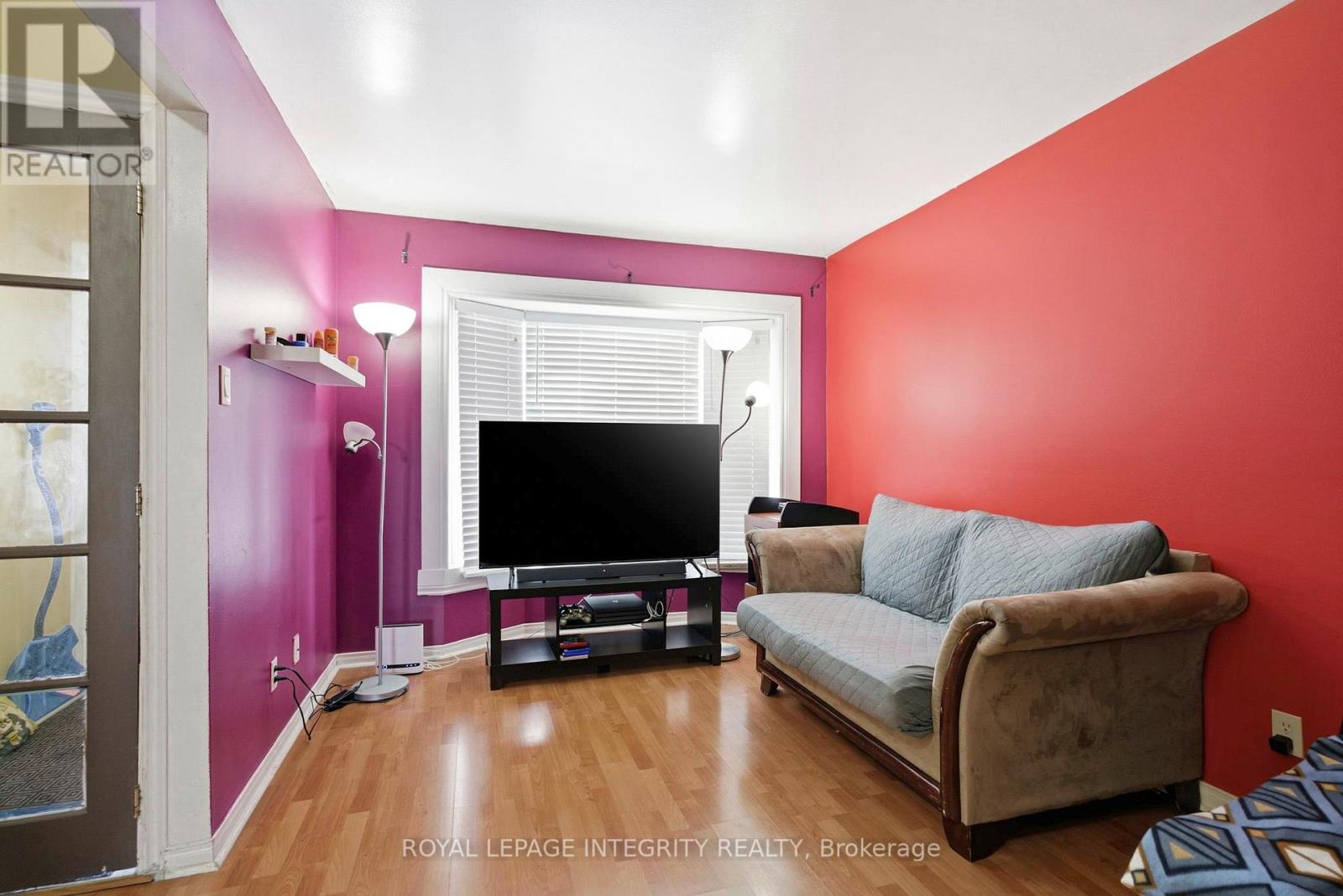 309 ELLEN AVENUE - 27