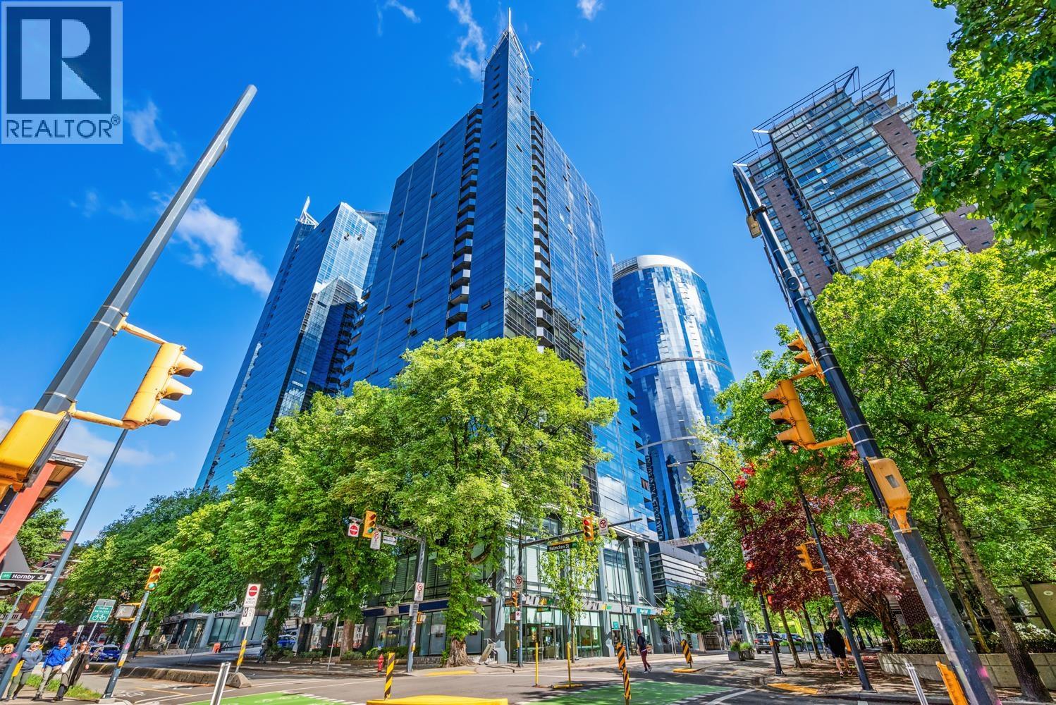 70X 1050 BURRARD Street - main photo