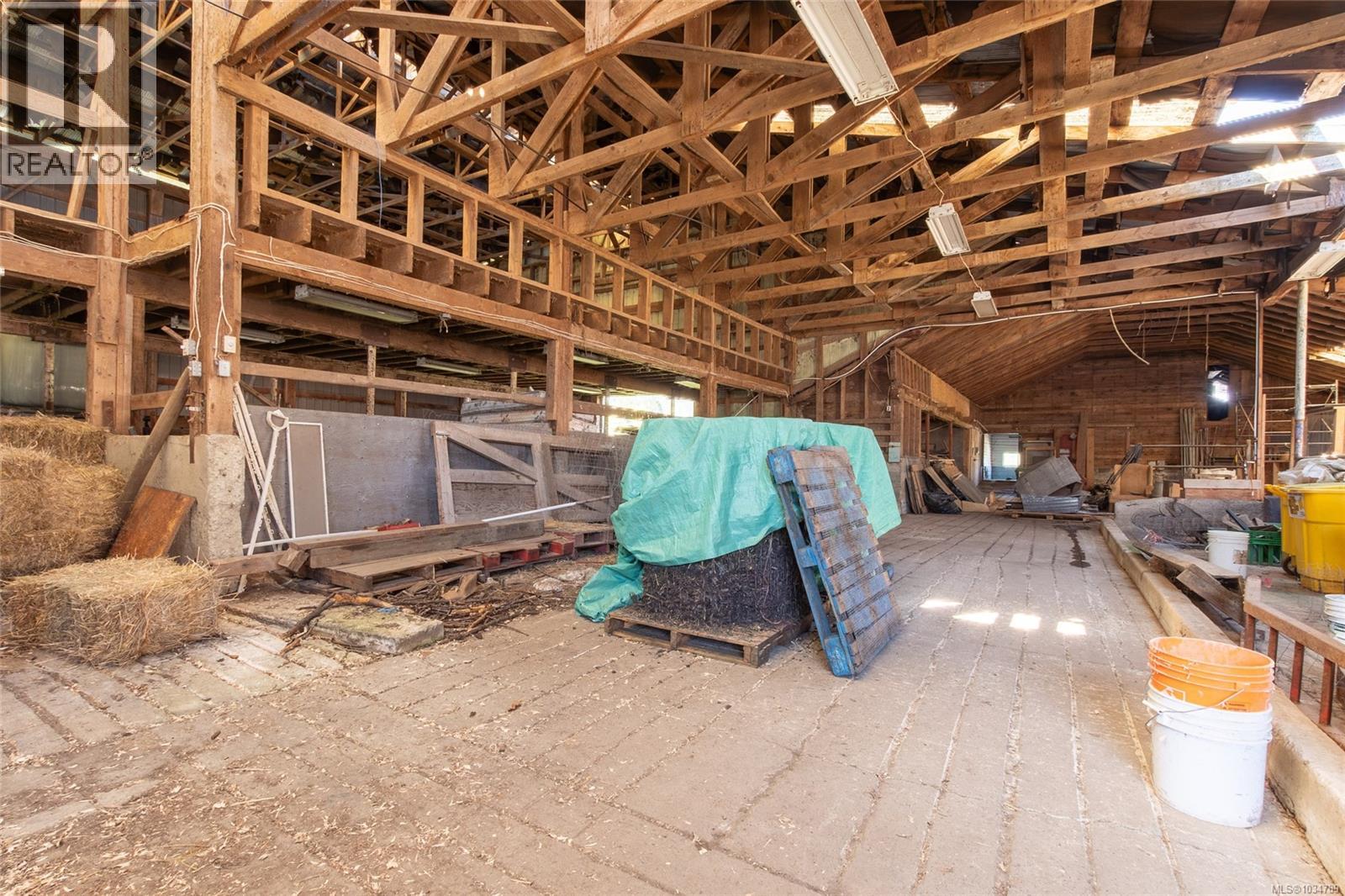 3504 Drinkwater Rd, Duncan