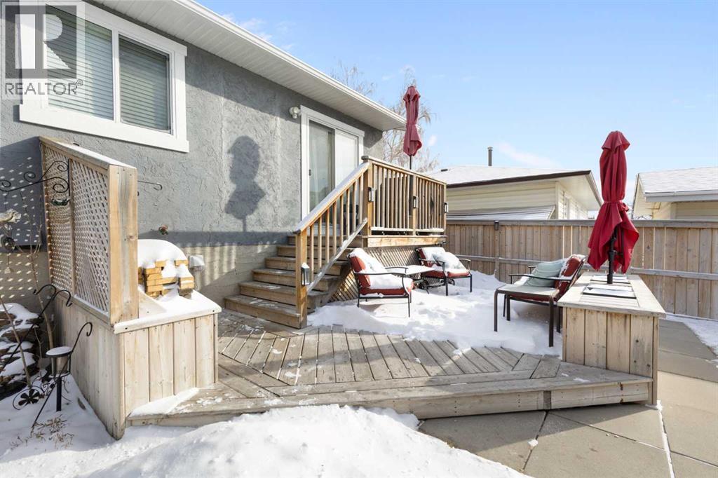 172 Rundlefield Crescent NE - 29