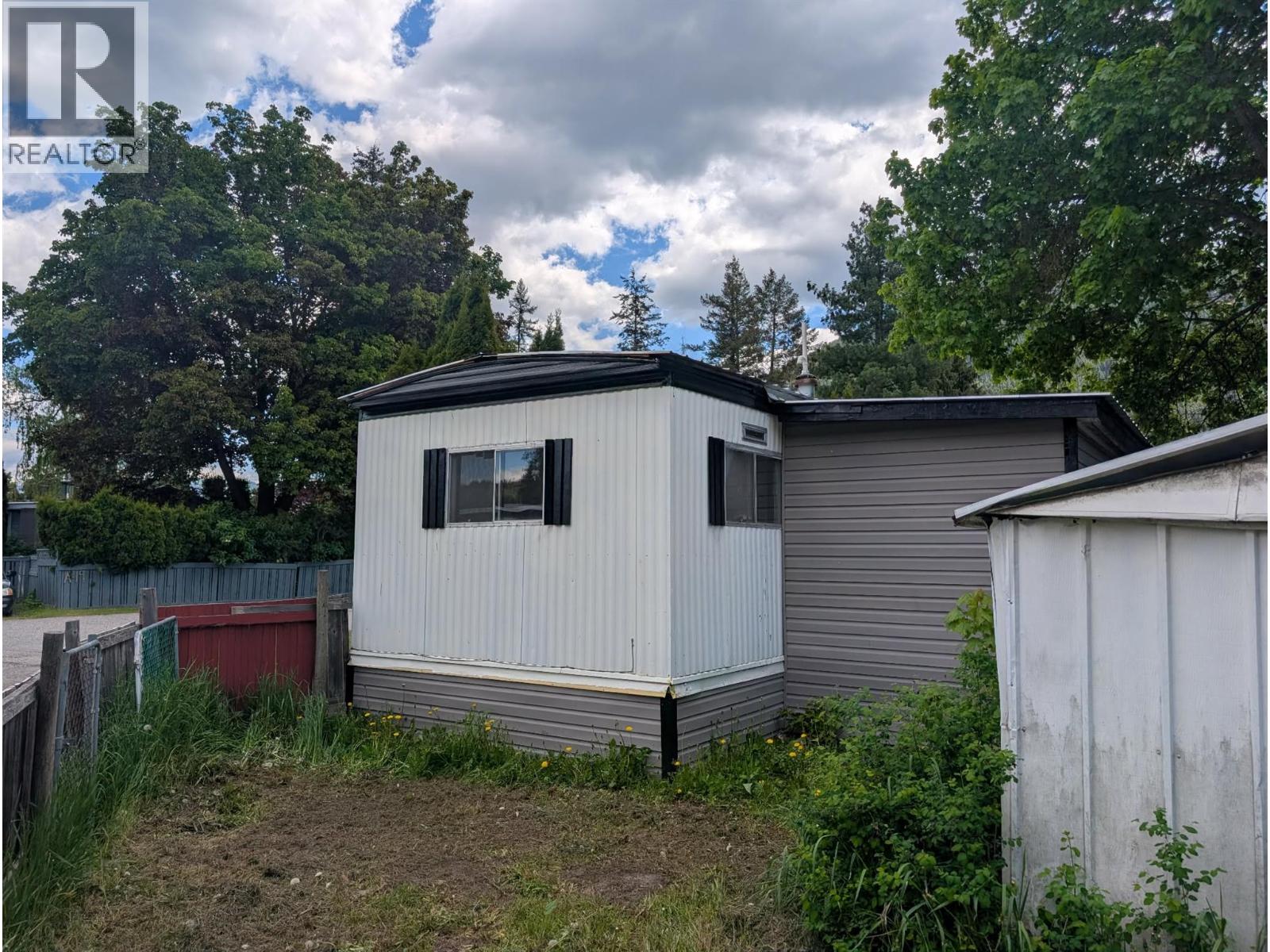 #E9 446 Mabel Lake Road - 31