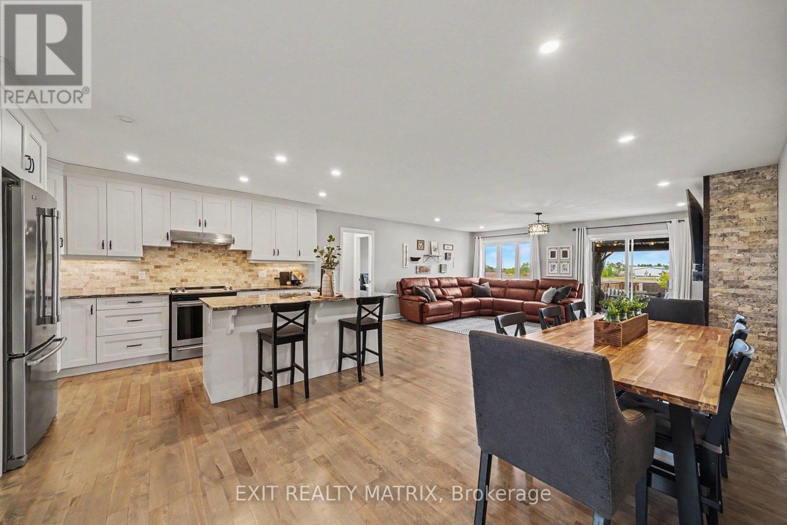 19 WINTONIA DRIVE - 6