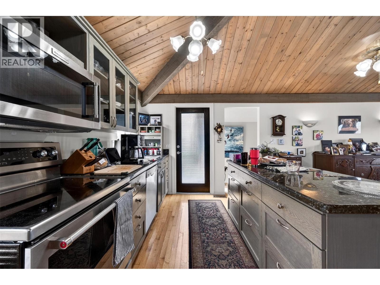  331 18 Street Southeast, Salmon Arm