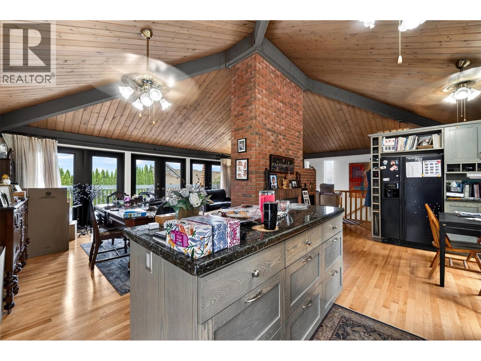  331 18 Street Southeast, Salmon Arm