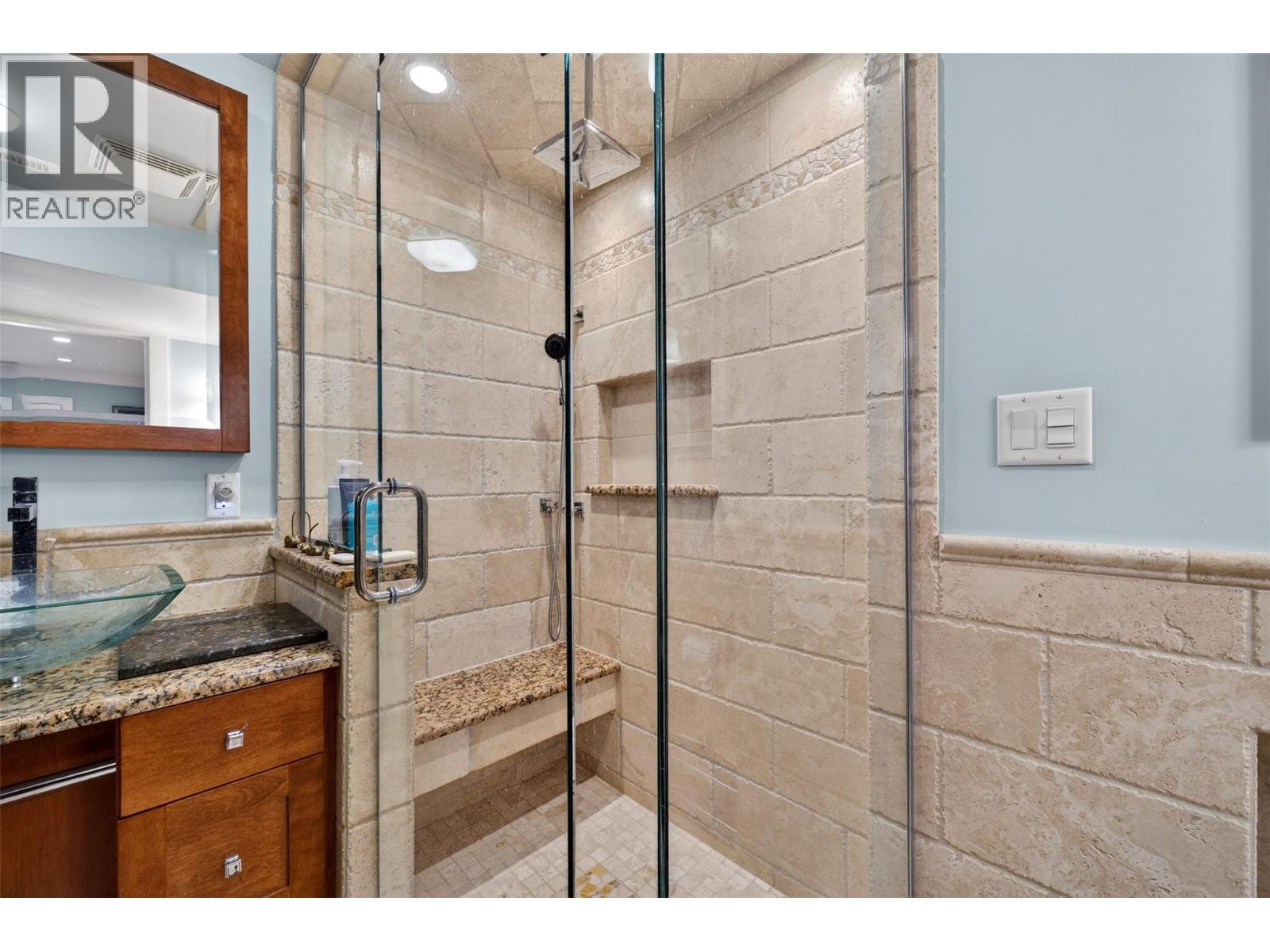  331 18 Street Southeast, Salmon Arm
