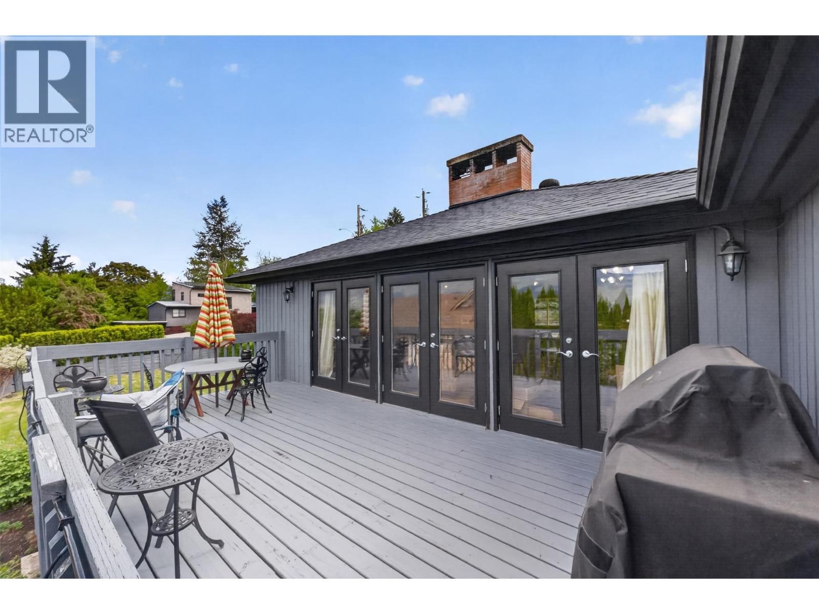  331 18 Street Southeast, Salmon Arm