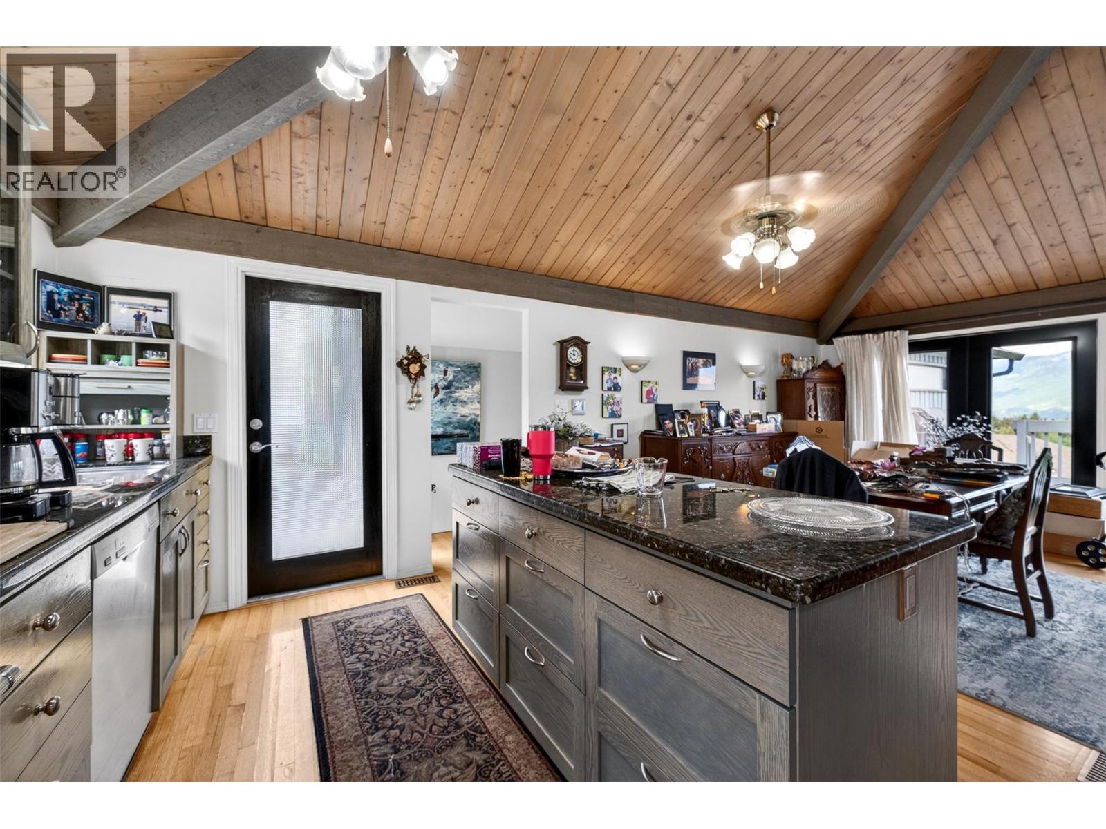  331 18 Street Southeast, Salmon Arm