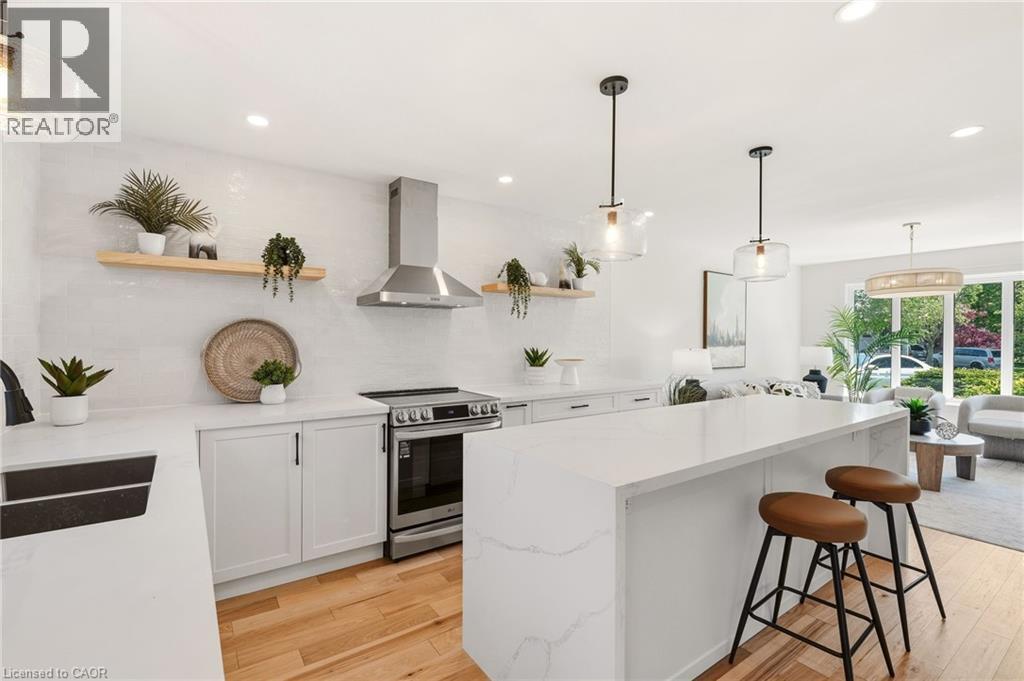 2347 TWEEDSMUIR Court - 10