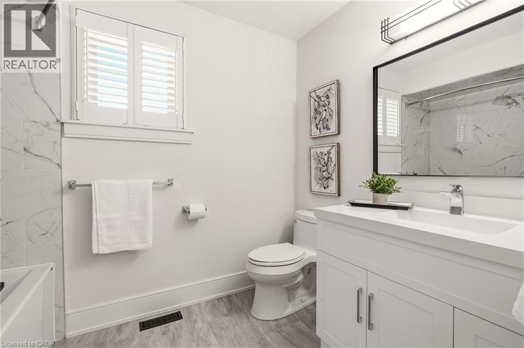 2347 TWEEDSMUIR Court - 27