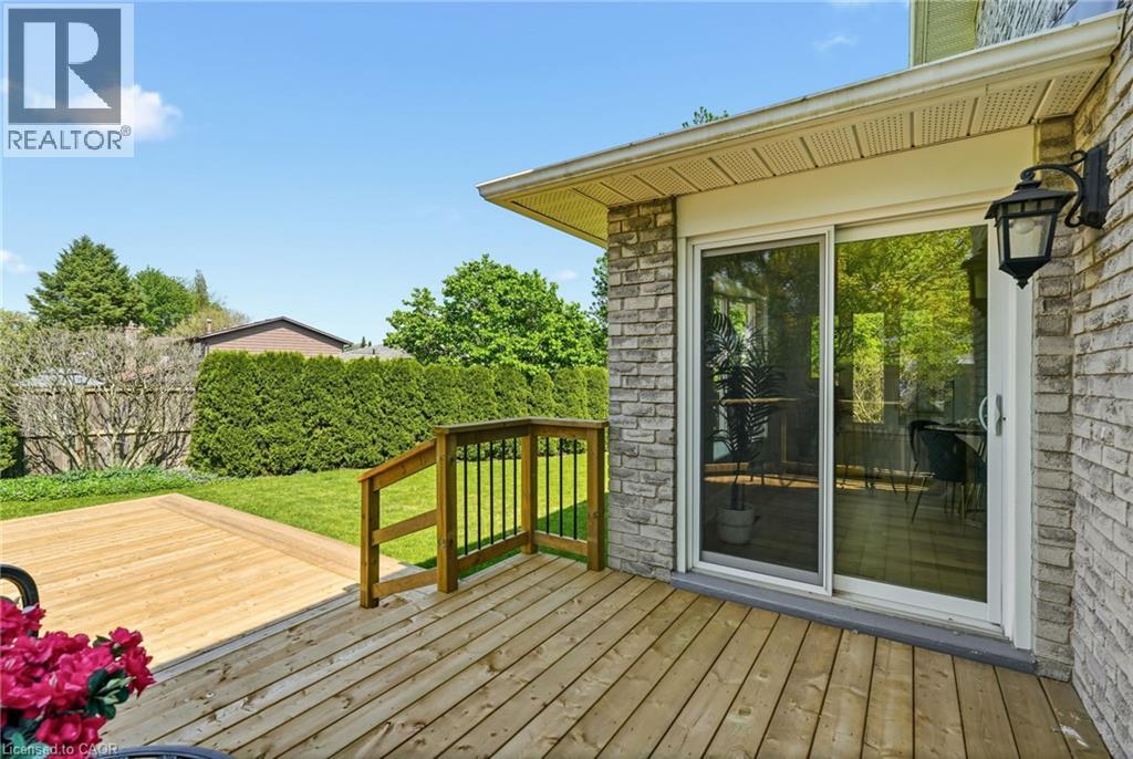 2347 TWEEDSMUIR Court - 40