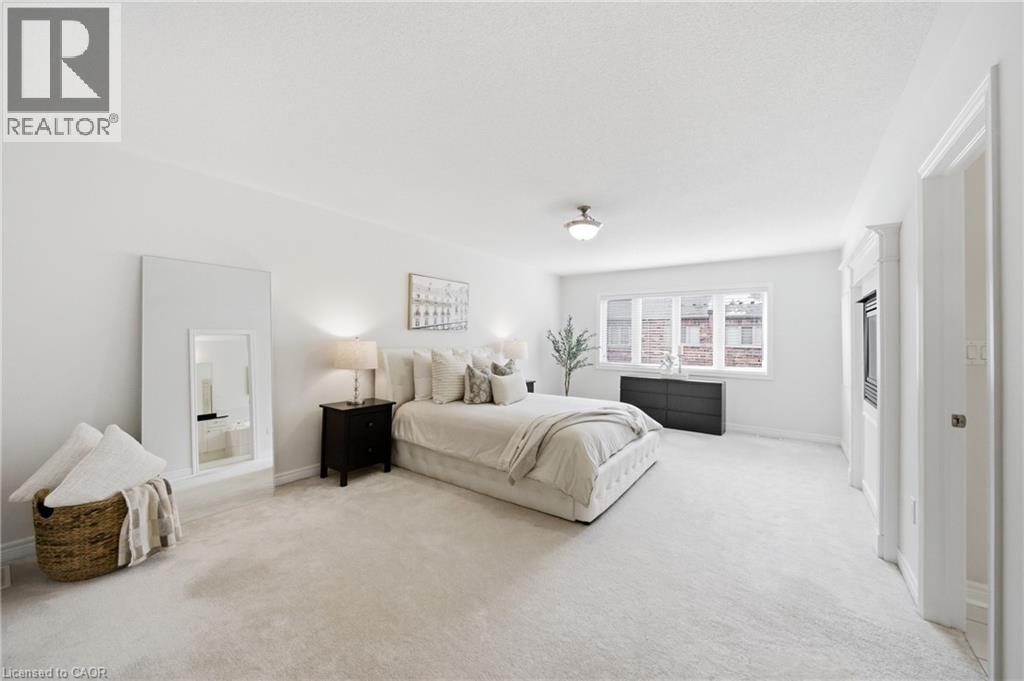 2466 VILLAGE Common, Oakville, Ontario, L6M0S2 — Photo 30
