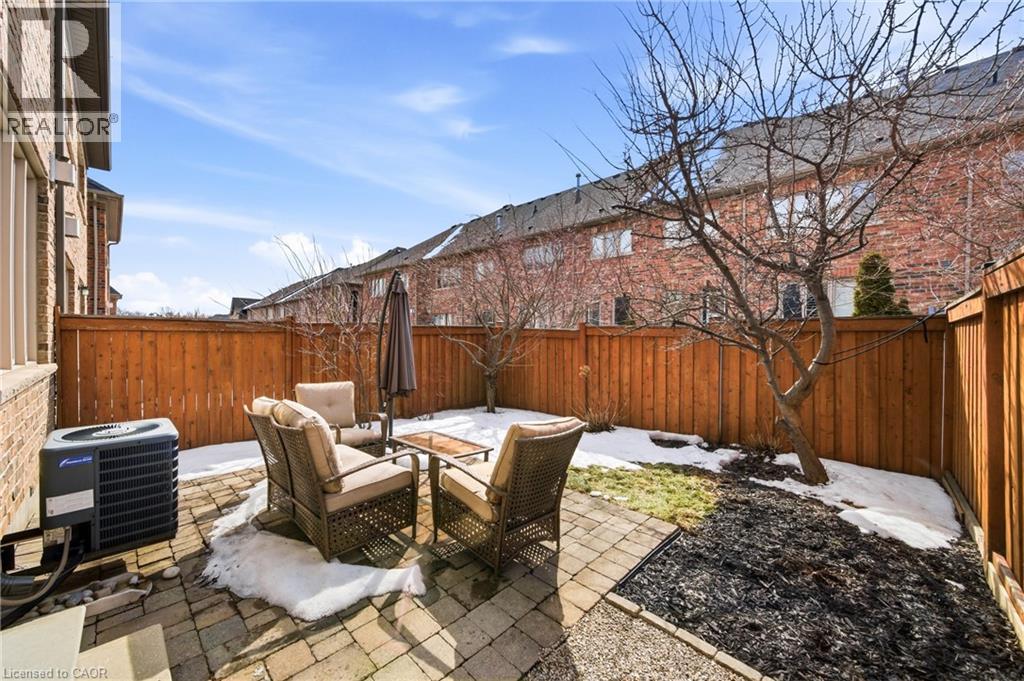 2466 VILLAGE Common, Oakville, Ontario, L6M0S2 — Photo 44