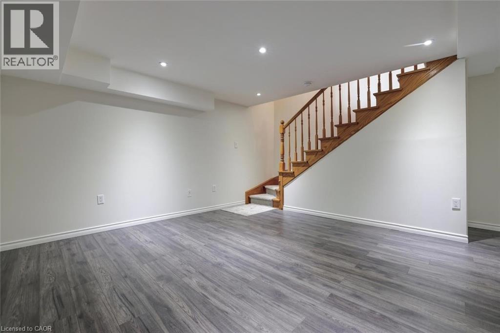 463 BLATHWAYTE Lane, Burlington, Ontario, L7S1Y4 — Photo 5