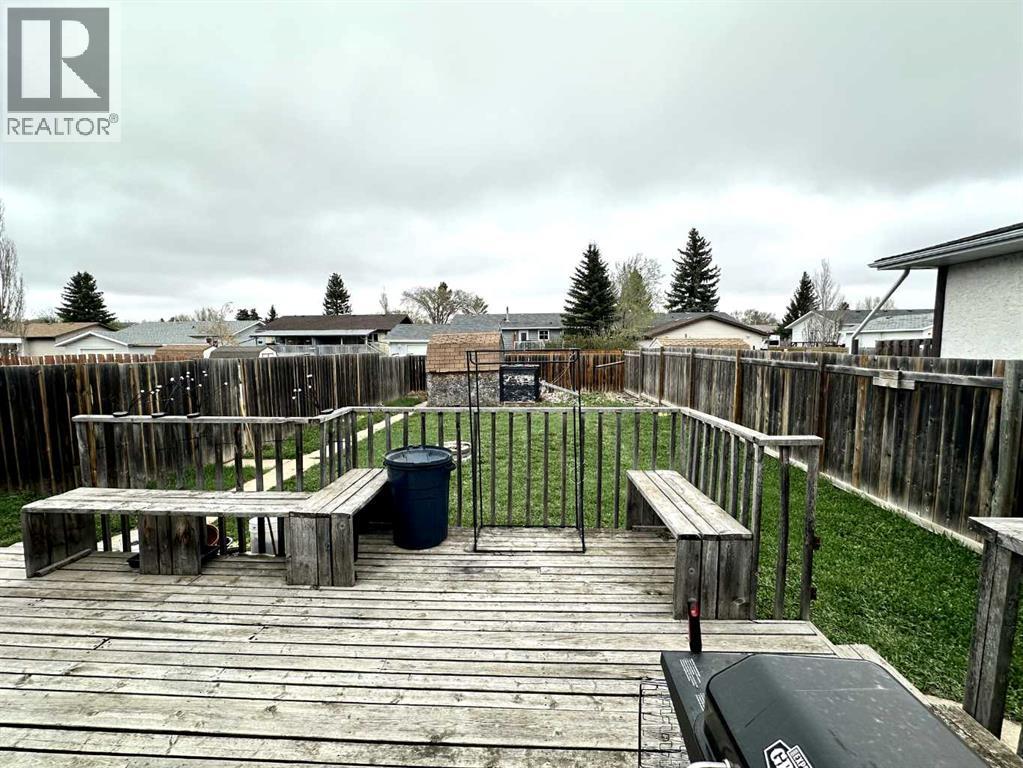 1634 5A Street — photo 25