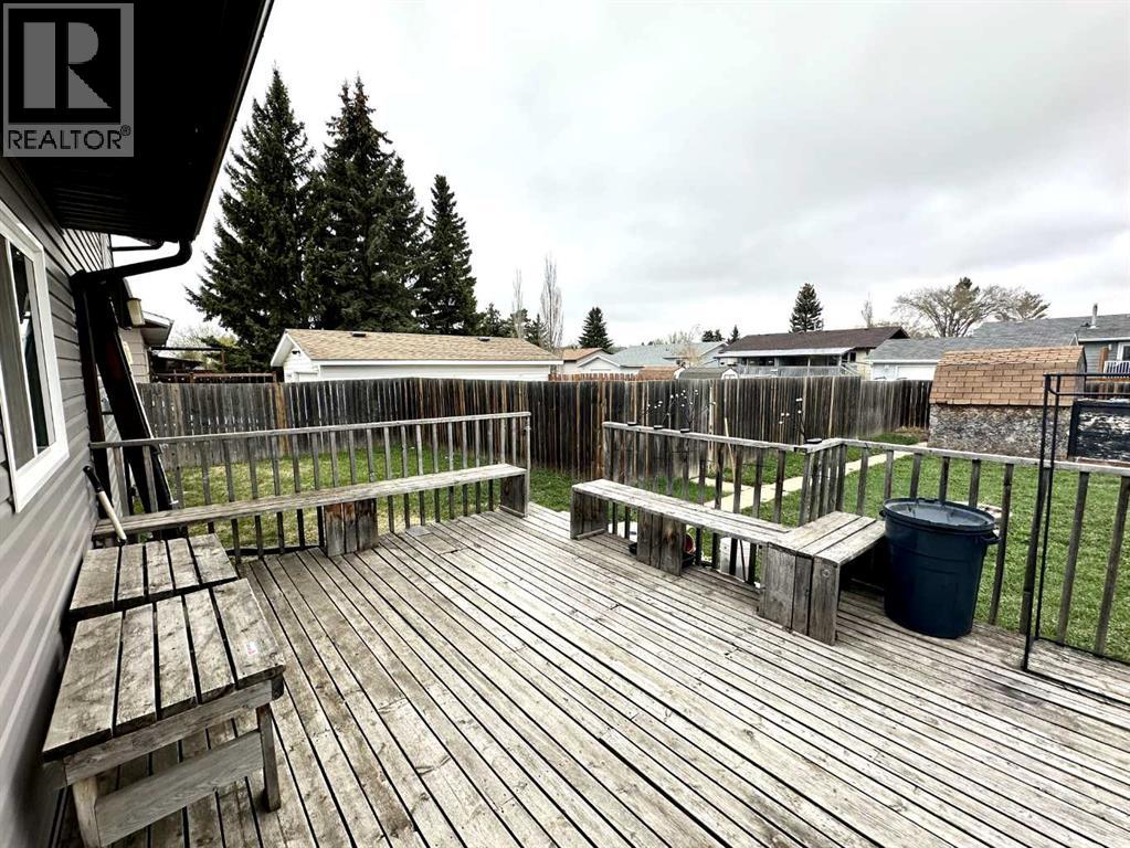 1634 5A Street — photo 24