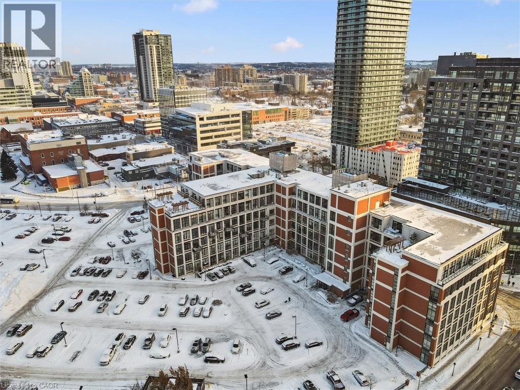 #218 410 KING Street W - 16