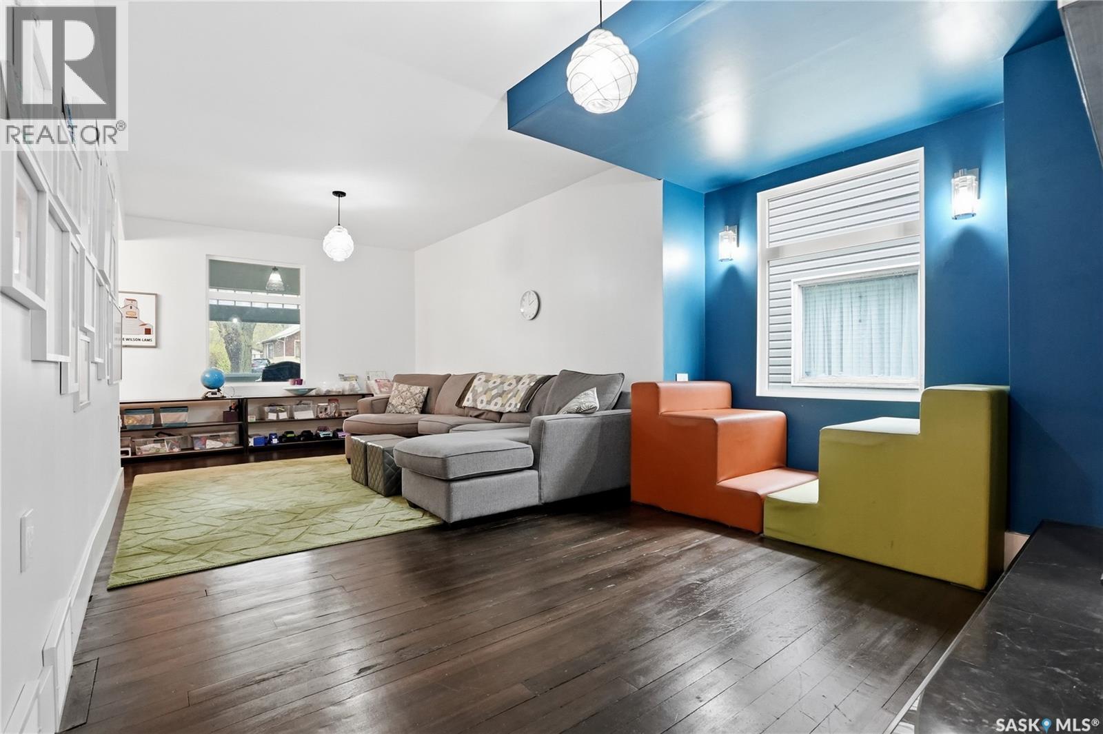 316 E AVENUE N - 12