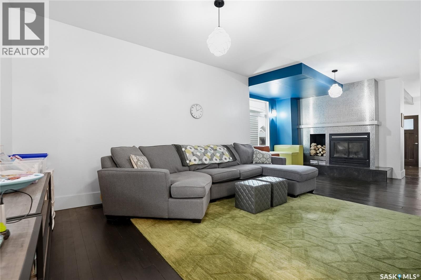 316 E AVENUE N - 9