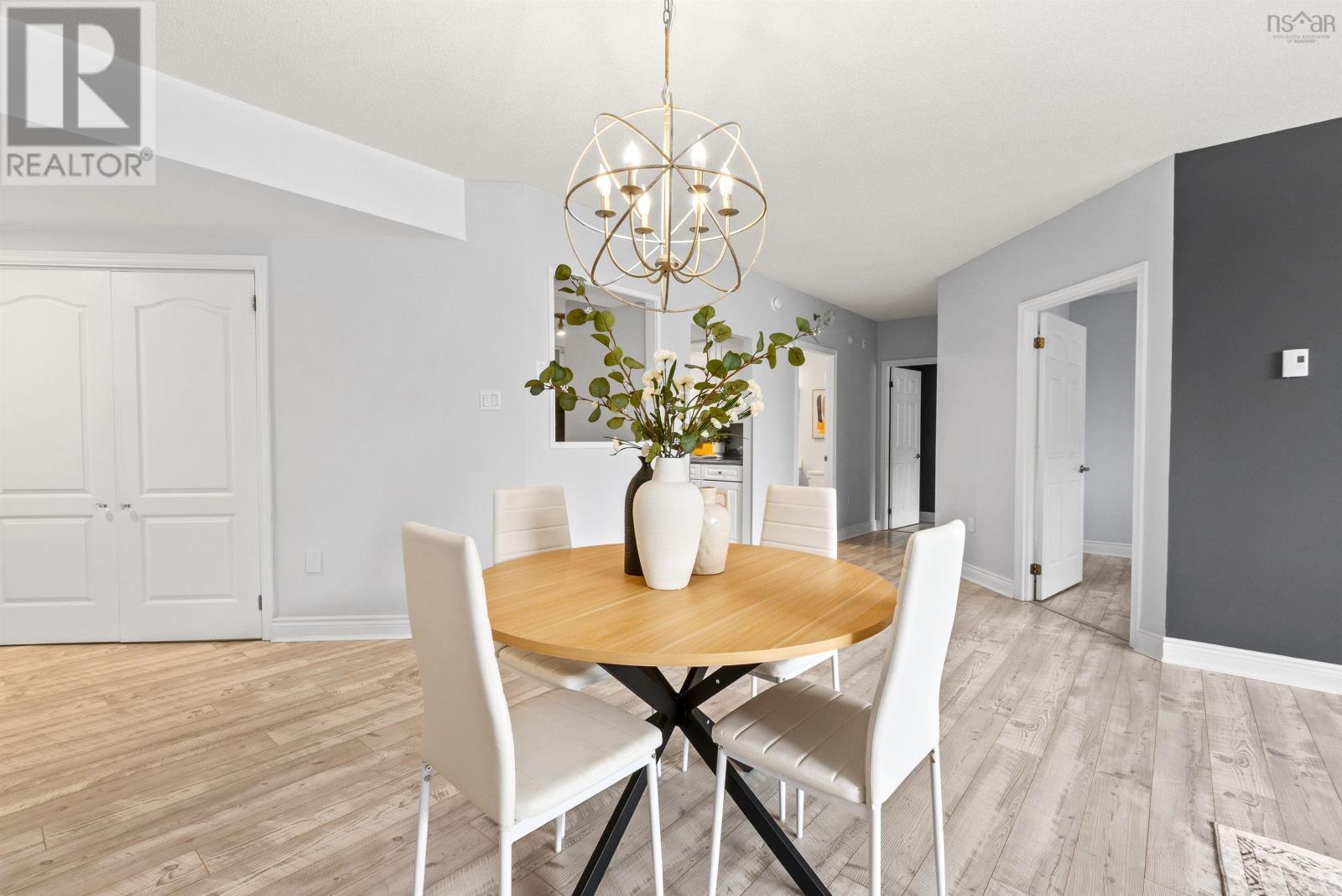 #702 1465 Brenton Street - 12