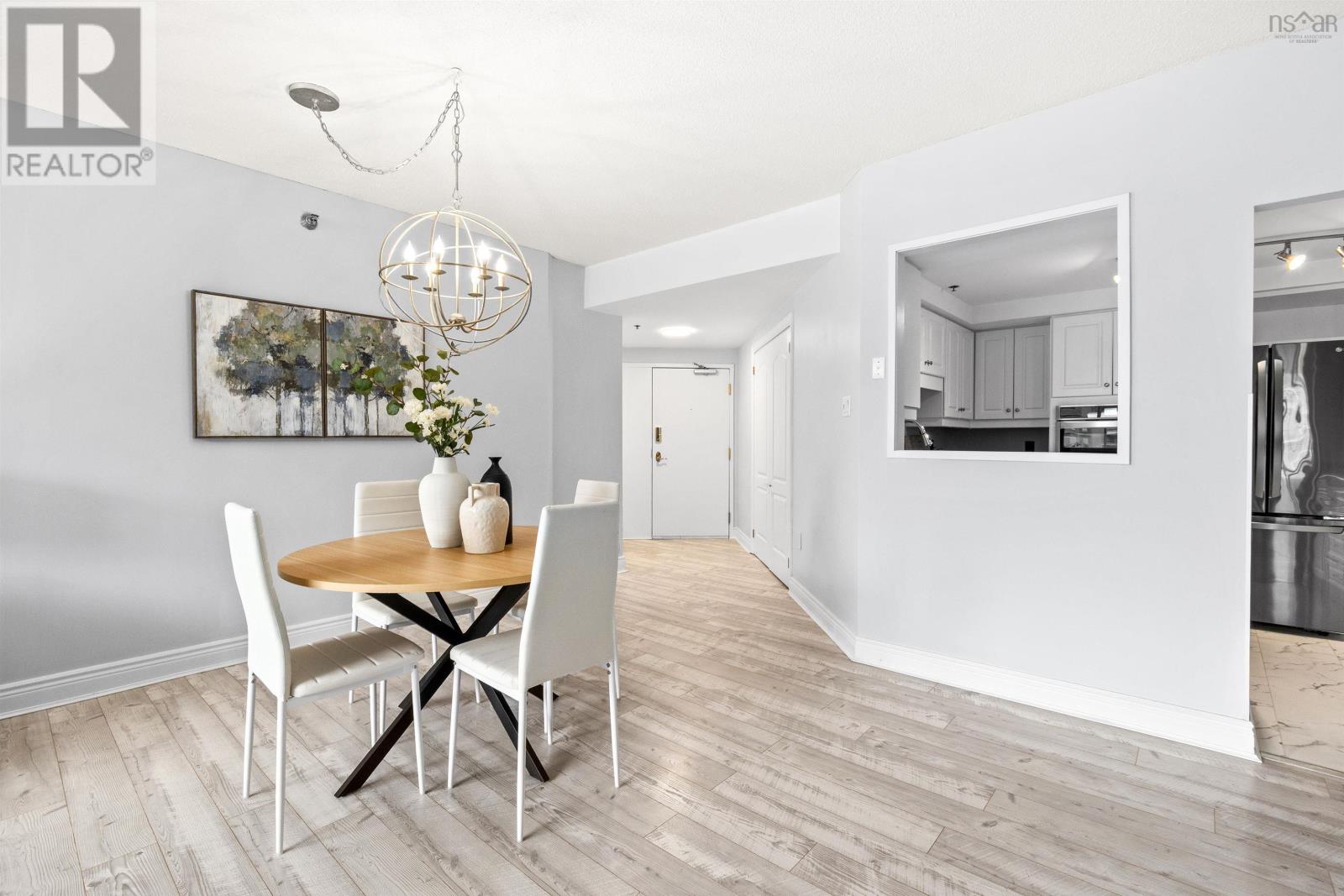 #702 1465 Brenton Street - 11