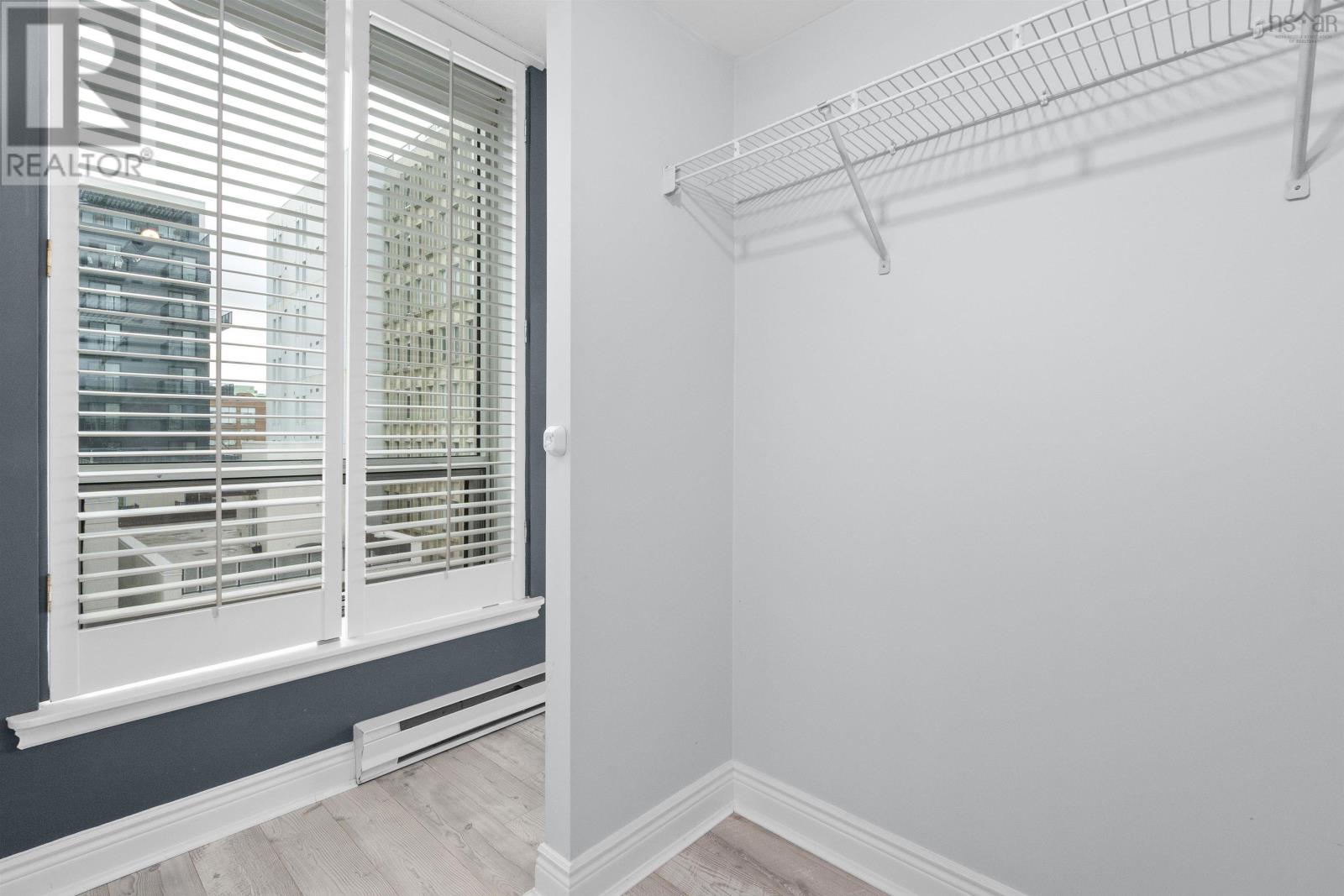 #702 1465 Brenton Street - 35